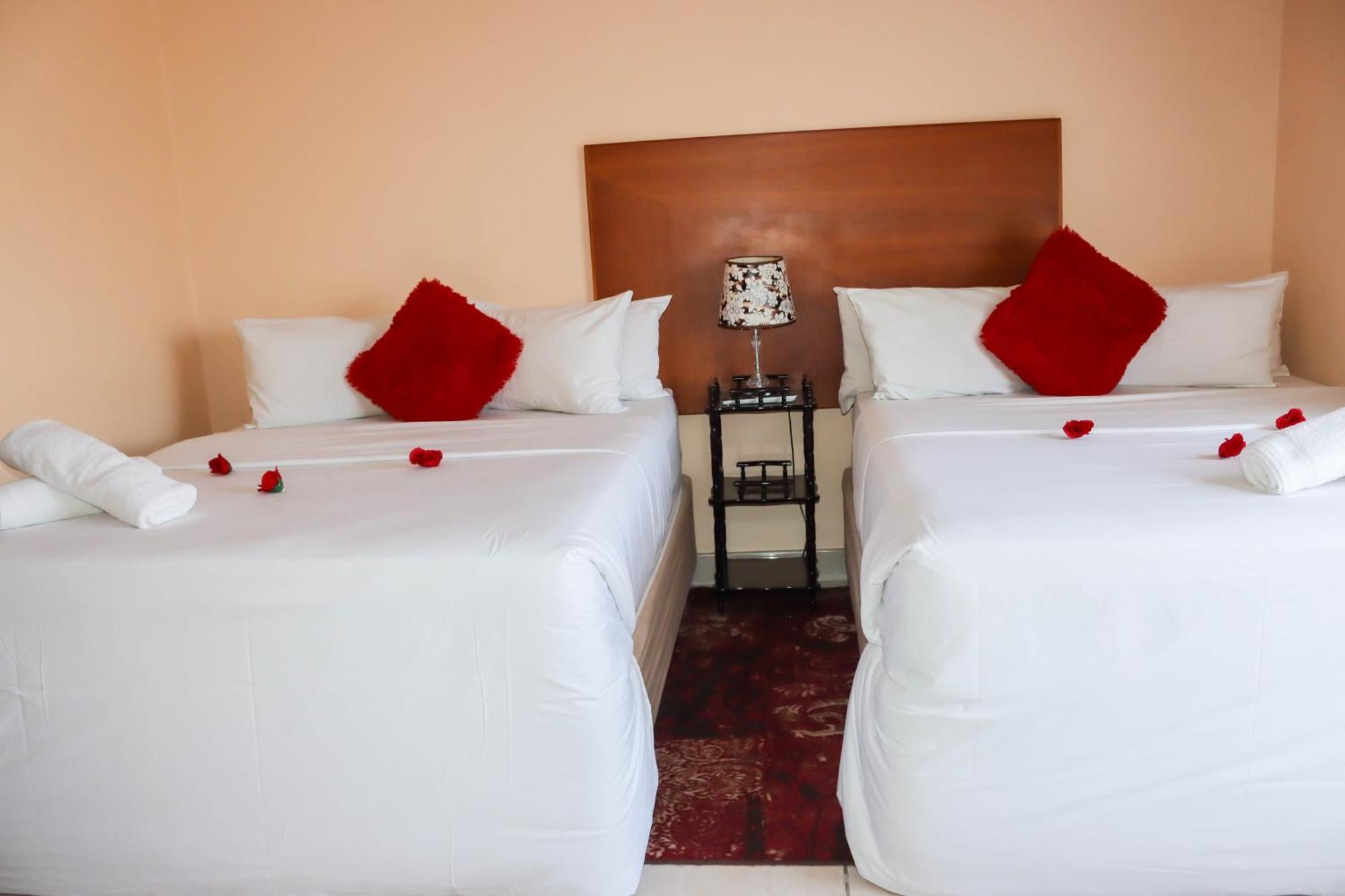 Meet Mekaar Resorts - Nquthu Hotel المظهر الخارجي الصورة