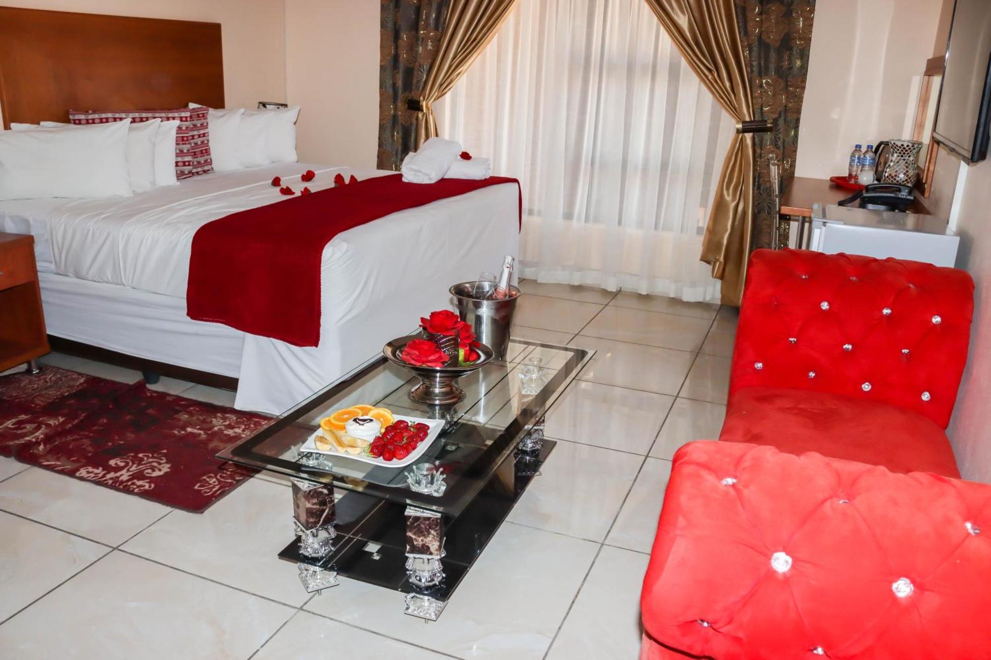 Meet Mekaar Resorts - Nquthu Hotel المظهر الخارجي الصورة